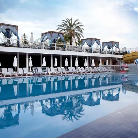 فندق Dream World &