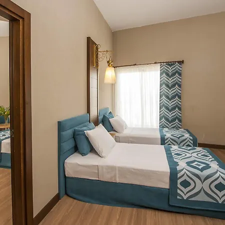 Dream World & فندق