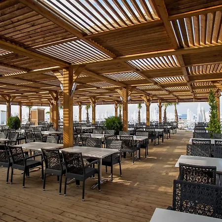 فندق Dream World & 5*