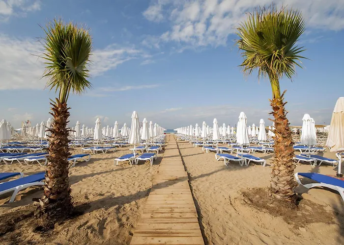 Dream World & Szálloda Side