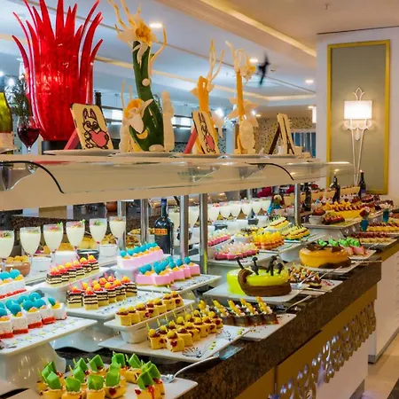 Dream World & Готель