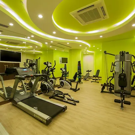 Hotel Dream World & Side