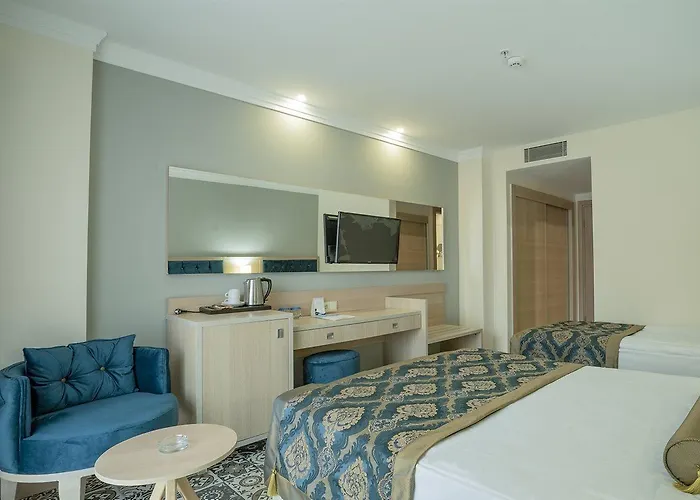 Hotel Dream World & Side