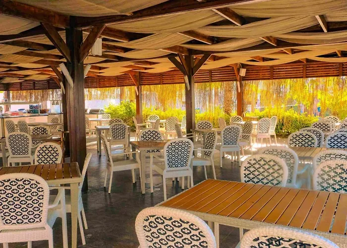 Ξενοδοχείο Dream World &