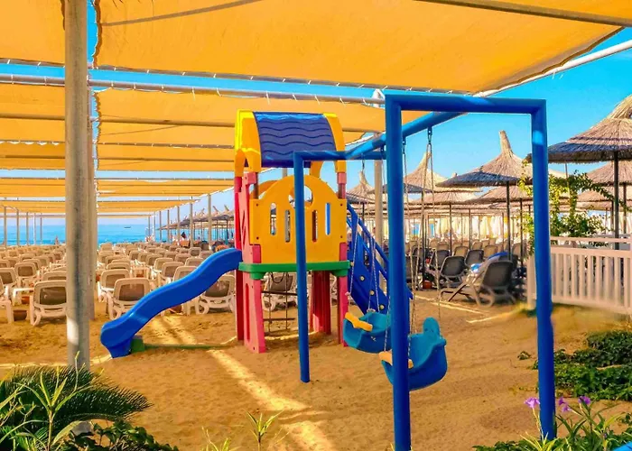 Ξενοδοχείο Dream World &