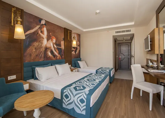 Dream World & 5* Side