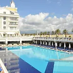 Dream World & Hotel
