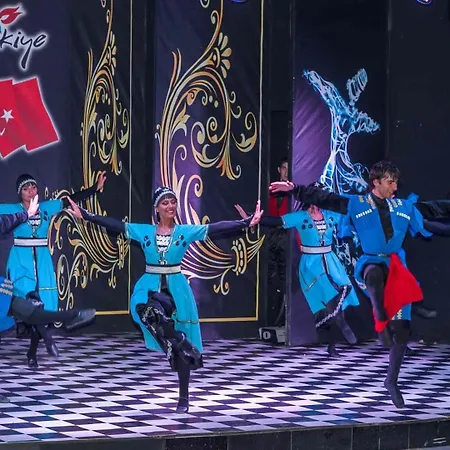 Dream World & Hotel 5*