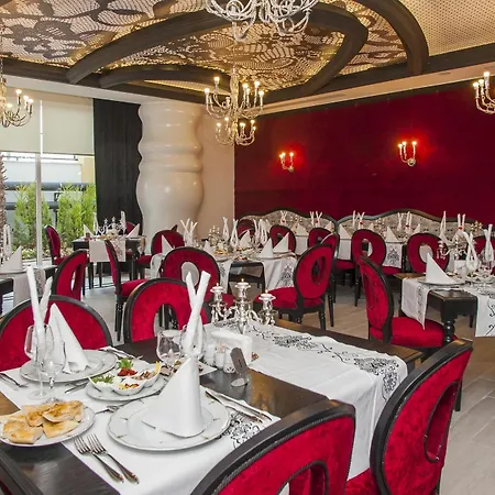 Hotel Dream World & Side