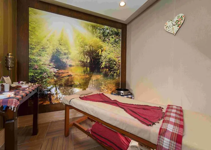 Hotel Dream World & Side